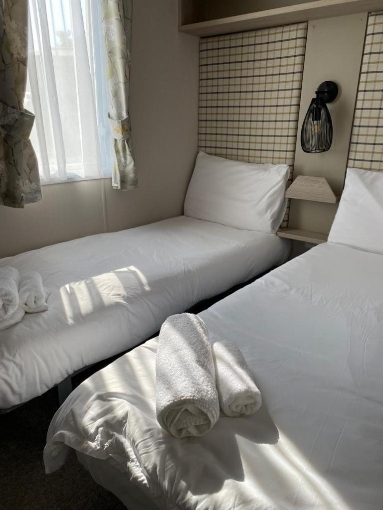 Luxury Holiday Home Sleeps 6 Pet Friendly 圣奥斯特尔 外观 照片
