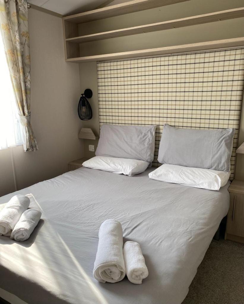 Luxury Holiday Home Sleeps 6 Pet Friendly 圣奥斯特尔 外观 照片
